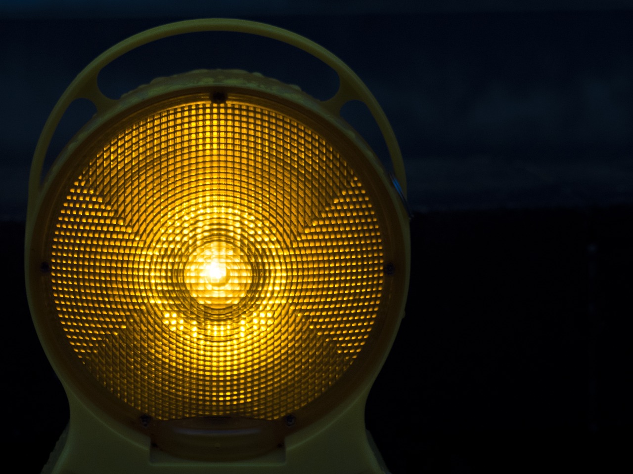 Essential Emergency Contacts Everyone Should Have